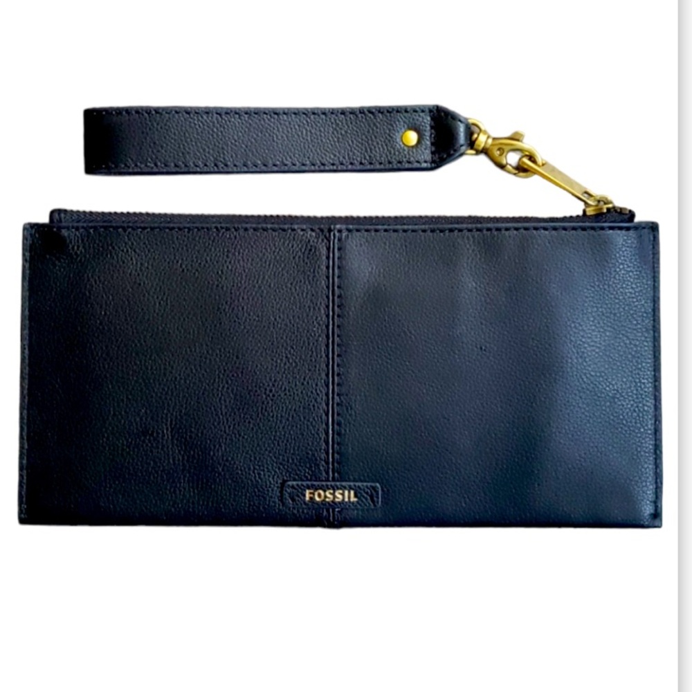 Fossil Liv Wristlet/Wallet in Black NWT